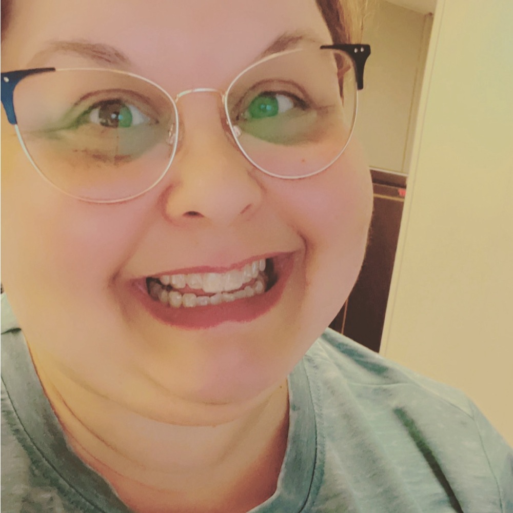 Meet your Posher, Mandy